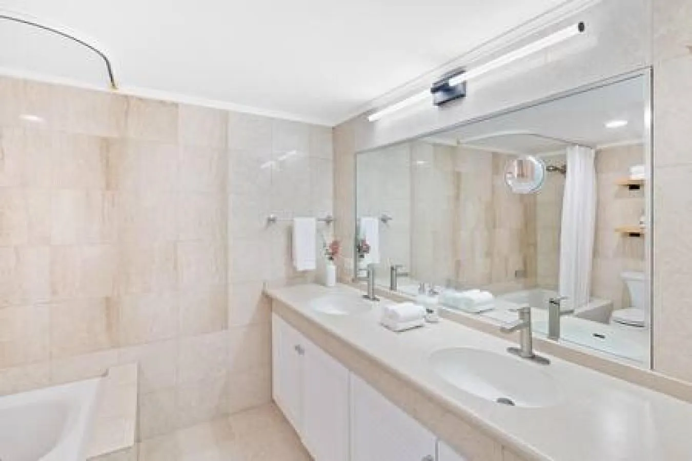 New Stunning 1400 Sq Ft 2B2B W 3 Lanais Villa Honolulu Semesterbostad